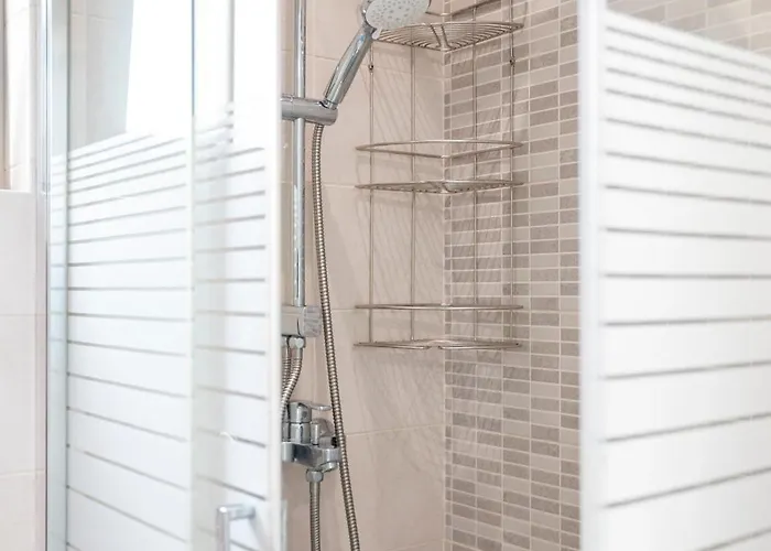 Modern Urban Retreat * Cós