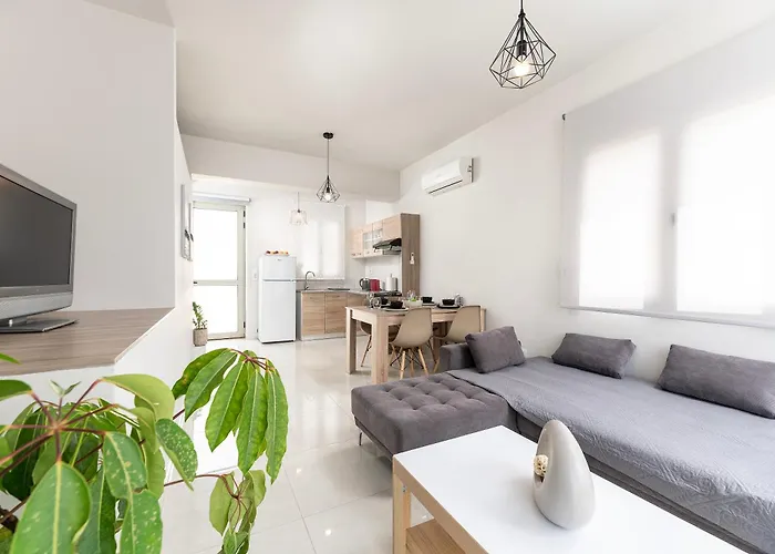 Modern Urban Retreat Kos-Stadt