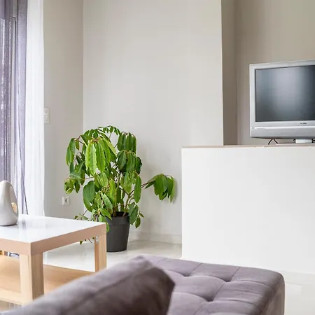 Modern Urban Retreat Διαμέρισμα *